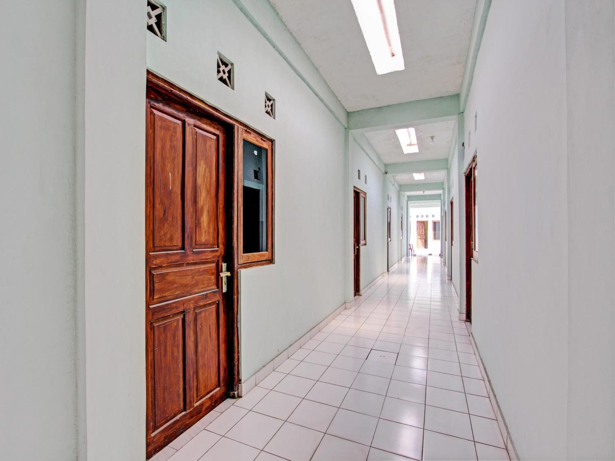 Spot On 93020 Rumah Singgah Ganjuran Bantul Extérieur photo
