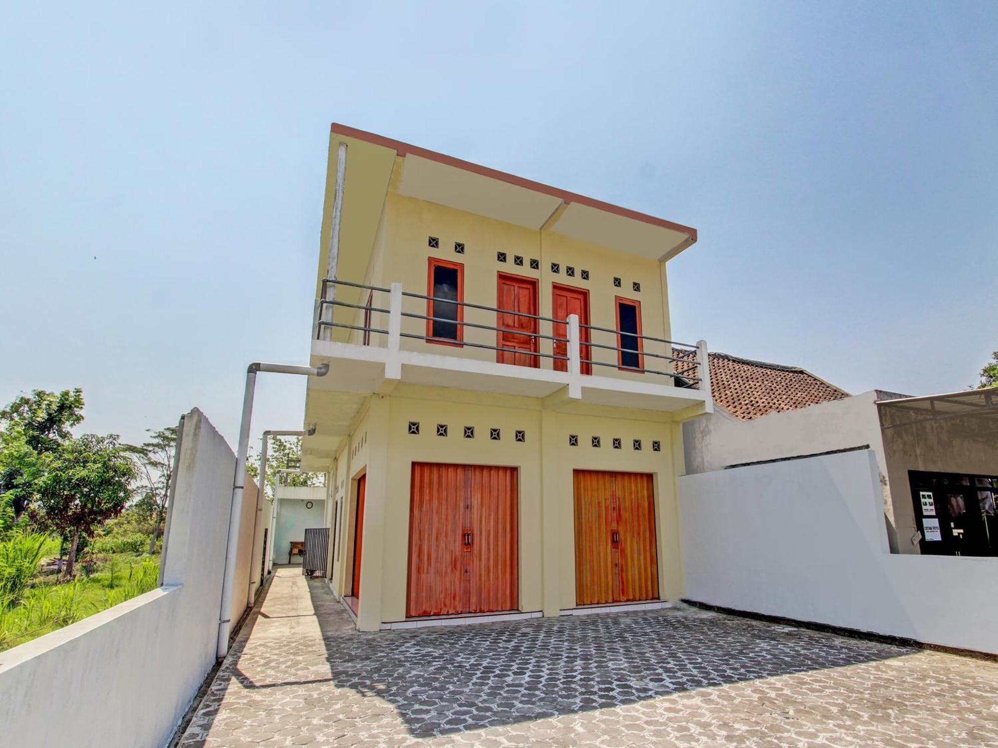Spot On 93020 Rumah Singgah Ganjuran Bantul Extérieur photo